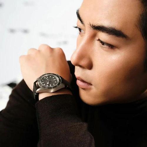 娱乐圈八卦最新爆料许凯,娱乐圈新晋小生情史再掀波澜  第2张